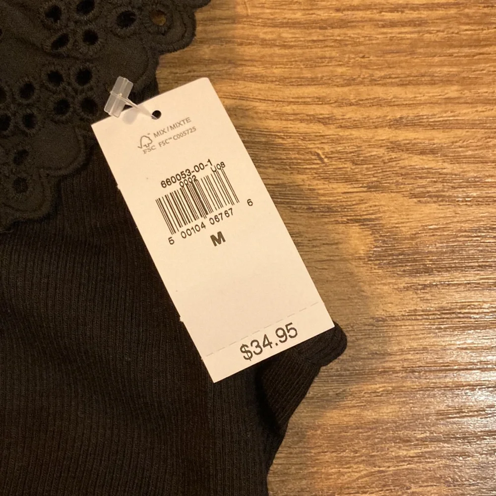 Gap Eyelet Ruffle Neck Rib Tank Top, Medium - Picture 3 of 4